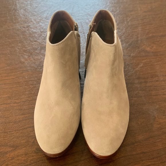 NWOT Sam Edelman Petty ankle boot leather suede putty sand - Picture 1 of 8